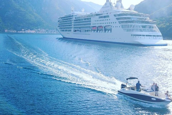 4h Private Tour: Explore Kotor bay & enjoy in Blue Cave and Beach - Our Lady of the Rocks island in Perast, and why the stop matters