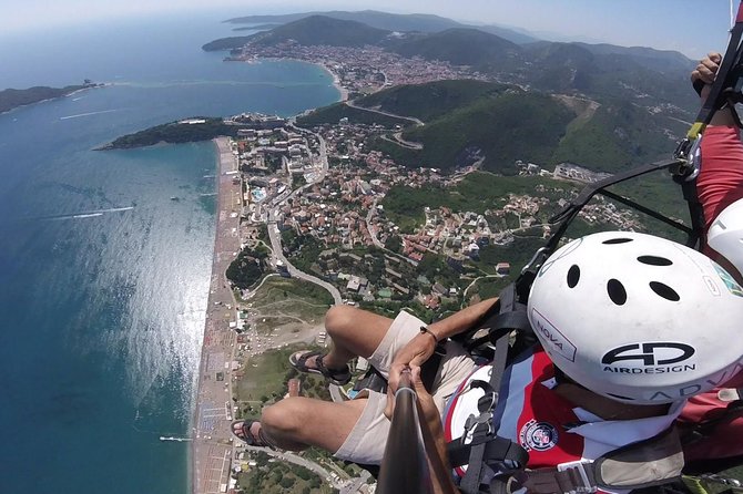 Bečići Standard Paragliding Montenegro /All-inclusive - The scenic drive stops: Bečići, Budva, Pržno, and the coast line trail