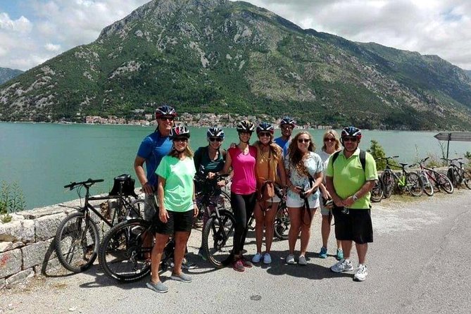 Bike & hike tour - The bike ride: mostly flat coastal cruising with real road conditions