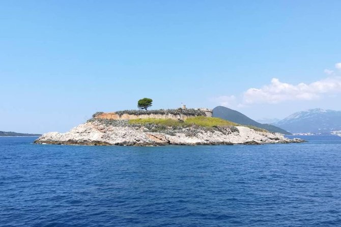 Blue Cave Adventure & Beach Time - What is included on the boat, and how it changes your comfort level