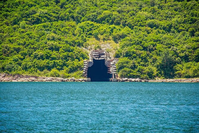 Blue Cave and Kotor Bay Luxurious Cruise Tour 3H+ - “Luxury” on paper, reality on the waves