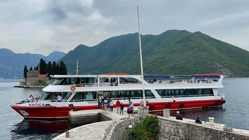Boat tours in Boka Bay with “Katica" - Language and group size: your make-or-break factor