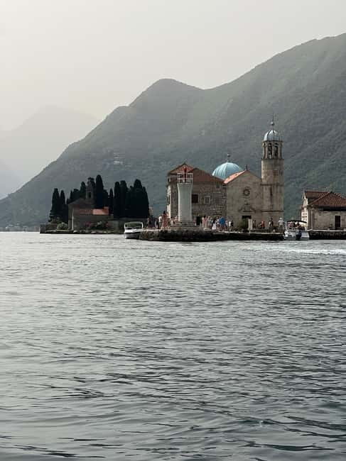 Boka Bay: Lady of The Rocks & Old Town Perast Tour - Park Slobode meeting point: how to find the boats fast