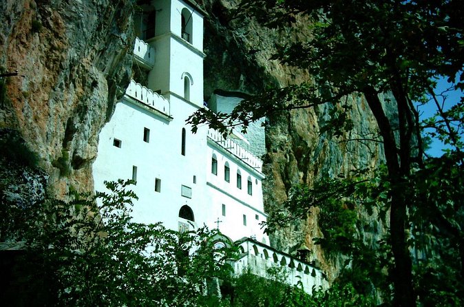 Book Your Tour Ostrog Monastery - Practical timing: opening hours and planning around the midday window