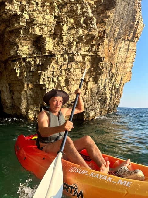 Budva: Kayak & Paddle board Rental - From Azzuro Beach to open water, in a straightforward setup