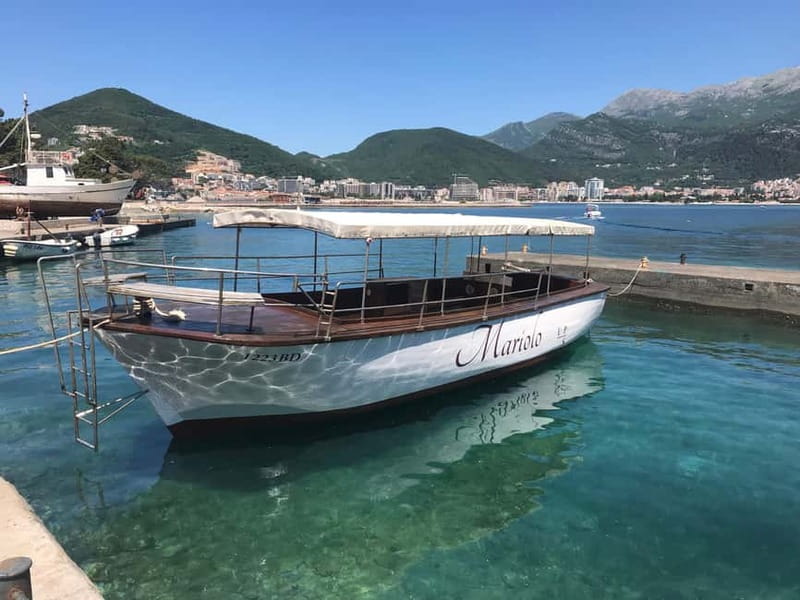 Budva: Mariolo Boat Tours - 3.5 hours panoramic tour - Milocer Beach and Sveti Stefan, with star power from sea level