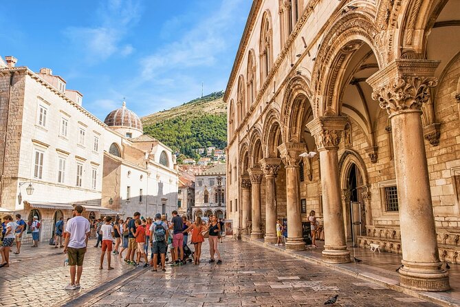 Day trip from Budva to Dubrovnik - UNESCO walls in Dubrovnik: the 2 km rampart walk you should plan for