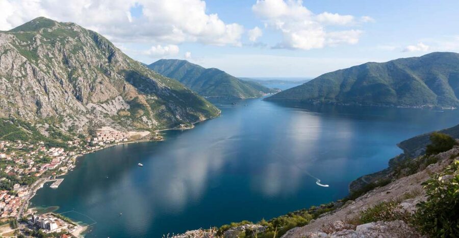Dubrovnik: Montenegro Day Trip by Bus and Boat - Cruising Montenegros Bay of Kotor Like a Local