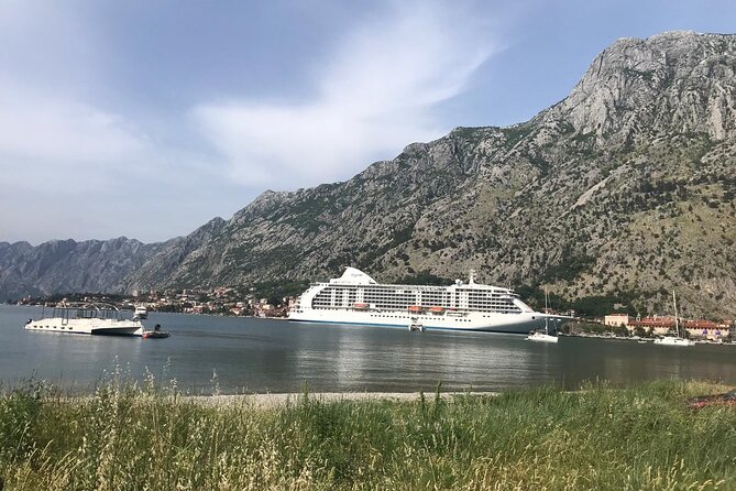 Enjoy Private Transfers by Car or Van from Tivat Airport to Kotor or Budva - How long the ride takes, and what to do during it