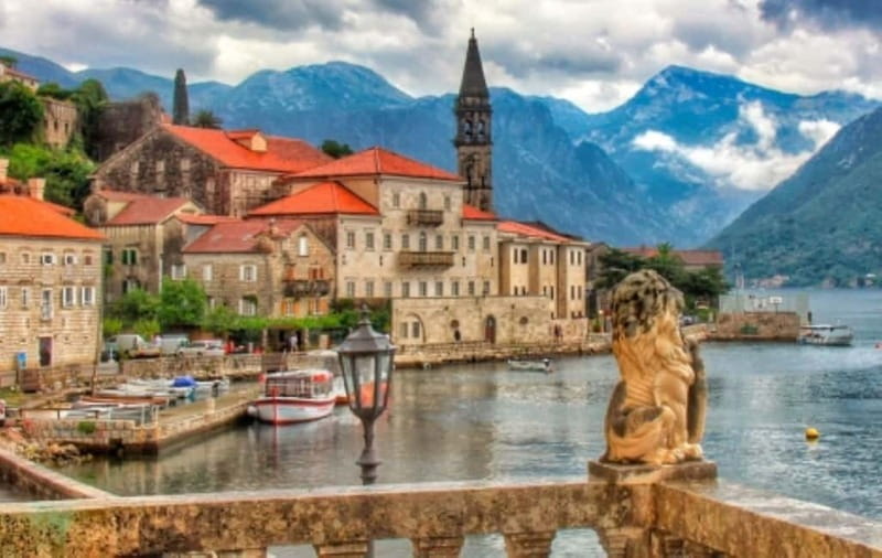 From Dubrovnik: Montenegro Day Trip with Boat Cruise - Price and Extra Costs: Is $62 Good Value?