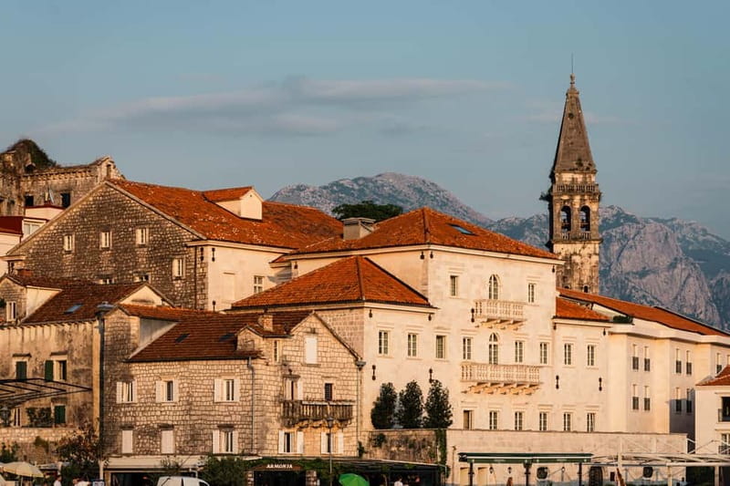 ★From Kotor: Relaxing Boat Tour to Perast & Lady of the Rock - The Bay of Kotor makes this short tour feel big