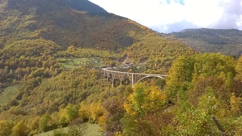 From Podgorica: Durmitor NP & Tara canyon-Amazing Montenegro - Durmitor plateau panoramas: Glacial lakes and big mountain views