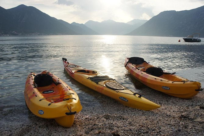Kayak active tour - What makes the guide and small group size a real advantage
