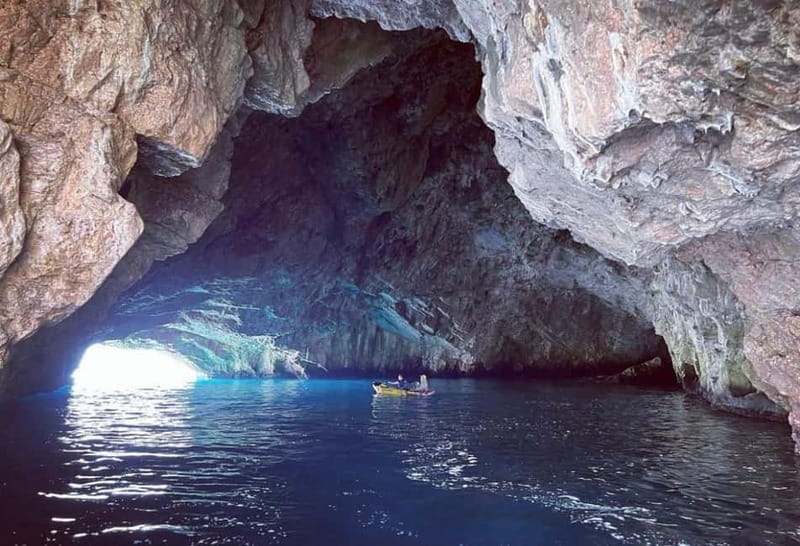 Kotor: Blue Cave Tour with Pickup and Free Drinks - Seating, speedboat comfort, and the one detail to double-check