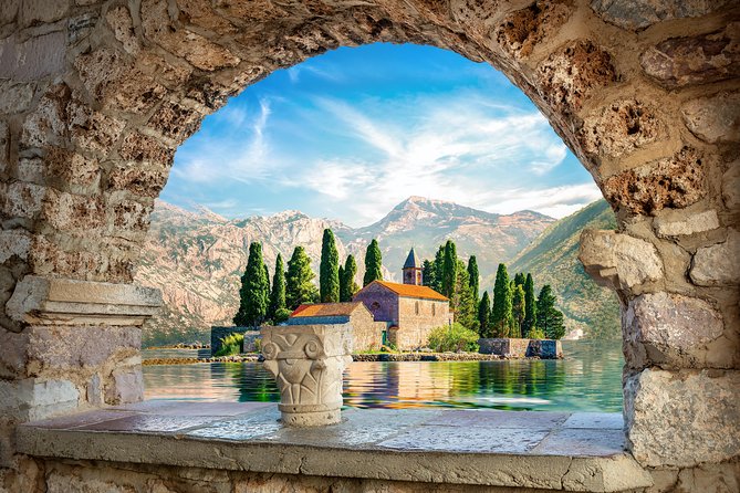 Kotor Fast-Track: Perast Old Town & Our Lady of the Rocks - Why this 2-hour speedboat route feels like Kotor in fast-forward