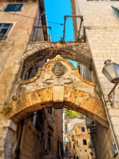 Kotor: Guided Walking Tour of the Old Town - St. Tryphon Cathedral: why this stop is timed longer