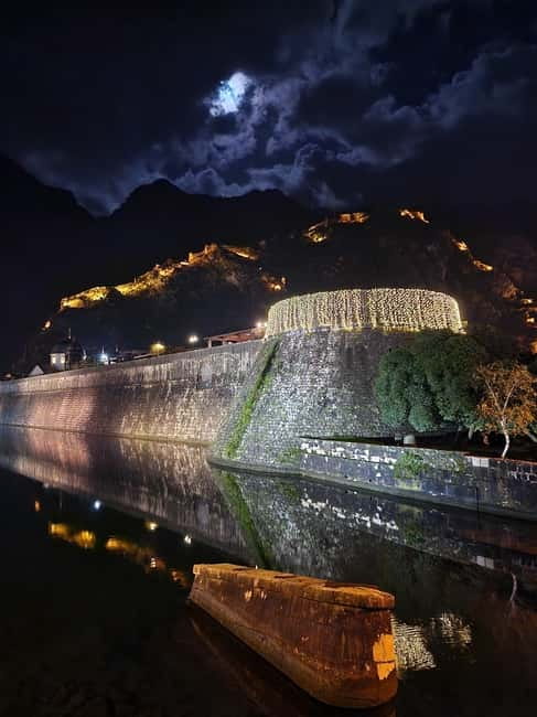 Kotor: Guided Walking Tour of the Old Town - The walls and Citadel: your best view comes with the best explanation