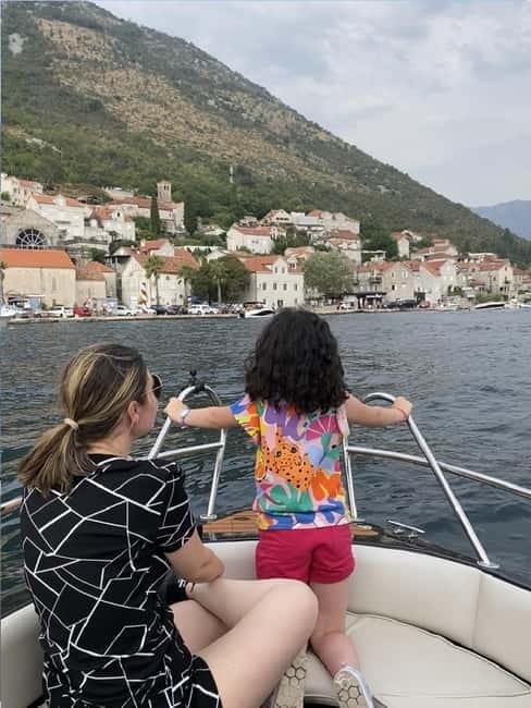 Kotor: Our Lady of the Rocks & Perast Old Town Boat Tour - Cruising to Perast: quick, scenic, and time-efficient