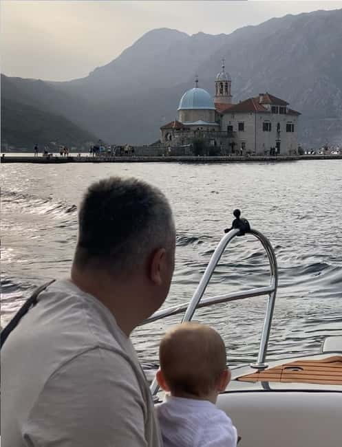 Kotor: Our Lady of the Rocks & Perast Old Town Boat Tour - Perast UNESCO walk: Baroque charm in a compact 30 minutes
