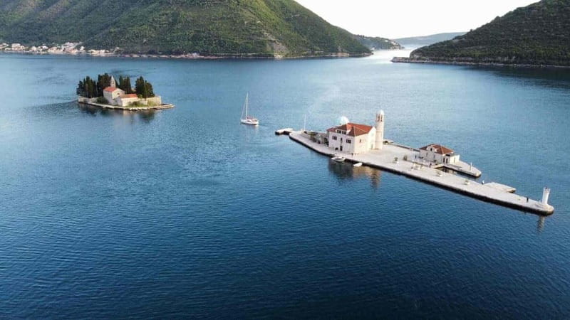 Kotor: Perast and Lady of the Rock Private Boat Tour - Heading to Perast: UNESCO streets, Baroque palazzos, and church towers