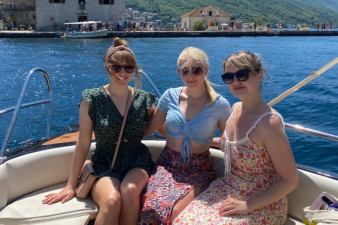 Our Lady of the Rocks and Perast Old Town Private Tour up to 6pax - One hour of Kotor Bay views: the vibe and the payoff