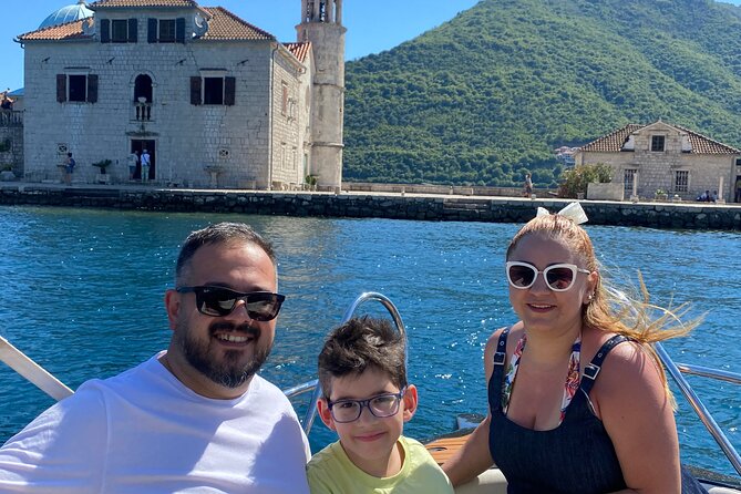 Our Lady of the Rocks and Perast Old Town Private Tour up to 6pax - Perast Old Town: a free 30-minute Baroque stroll with big photo value