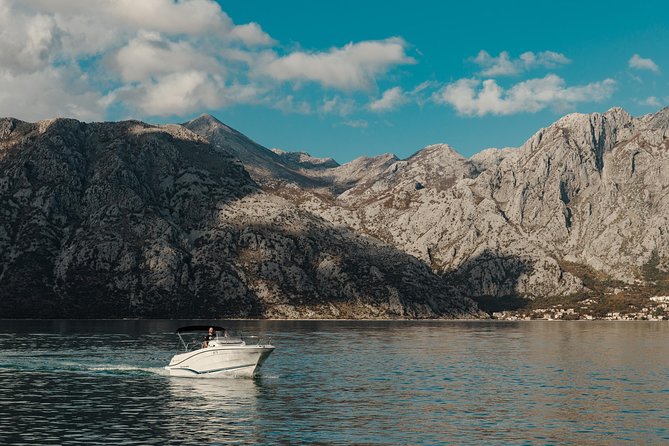 Our Lady of the Rocks two hours private tour - Saint George Island: a rare look from the water