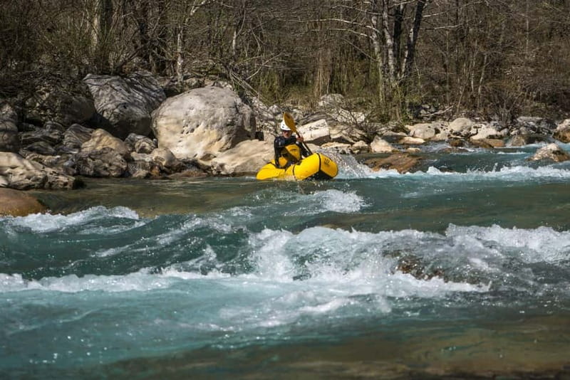 Podgorica: Packrafting the Moraca river - Reading the Moraca, class II and III rapids in plain terms