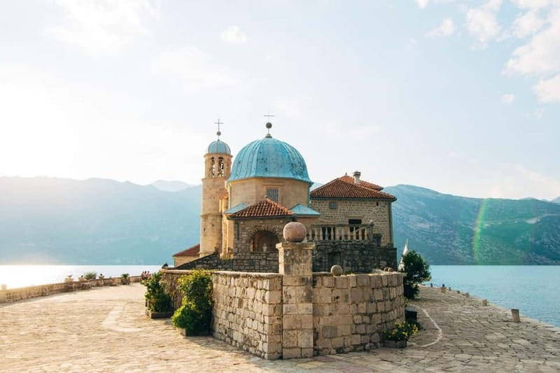 Private 2-hour Our Lady of the Rock & Perast by speedboat - What’s included on board (and how to use it well)