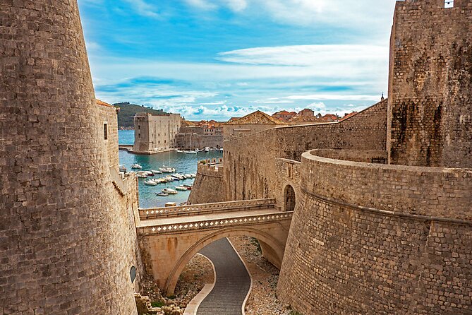 Private Tour From Montenegro: Dubrovnik - Pearl of The Adriatic - Sponza Palace: Latin roots and rainwater collection