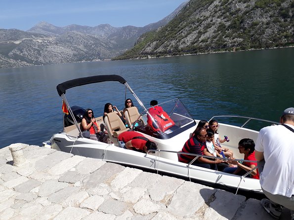 Private tour with speed boat - Perast and Lady of the rock - Why this Perast and Lady of the Rocks trip feels special