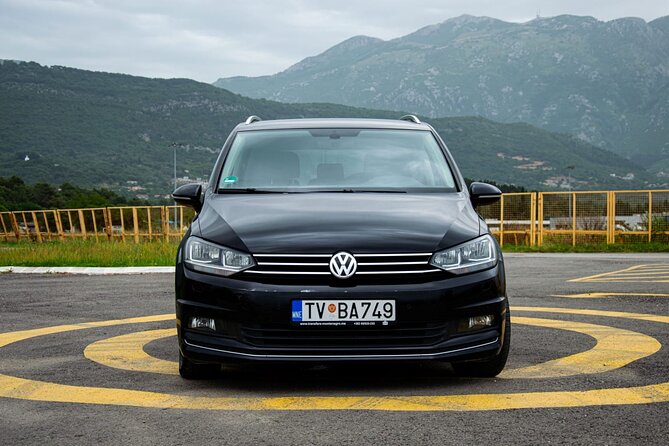 Private Transfer from Budva to Dubrovnik - Inside the car: comfort and communication that make the ride easier
