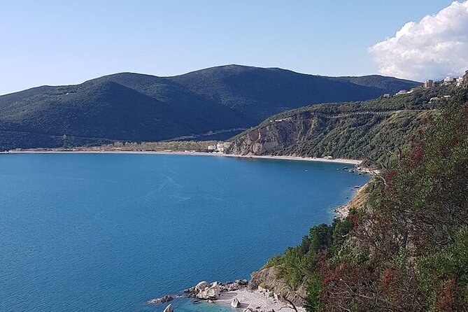 Private Transfer from Budva to Podgorica Airport and city - The drive to Podgorica: comfort, timing, and mountain views
