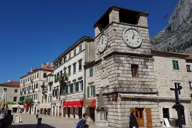 Private Walking tour with Wine and Food - A Private Two-Hour Walk That Starts With Food, Not Photos