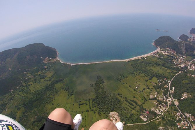Relaxing flight in Petrovac - Who should book this tandem flight from Petrovac?