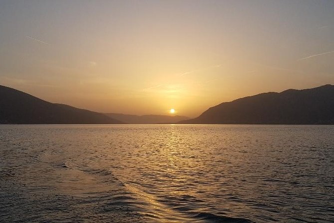 Romantic Sunset Tour in Boka Bay by Speedboat - Should You Book This Romantic Sunset Cruise?
