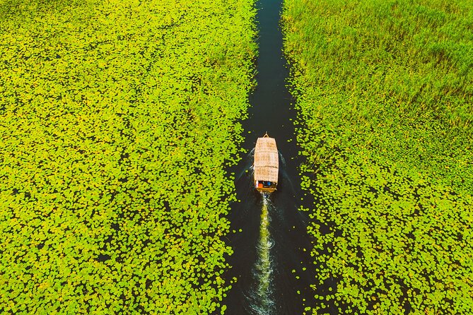 Skadar Lake National Park: Guided Boat Tour to Kom Monastery - Virpazar to Lake Skadar: starting at the bridge and getting oriented fast
