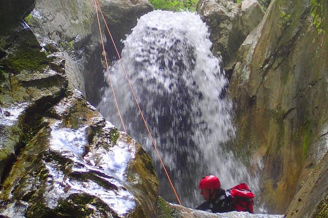 Skurda canyon - Equipment and safety vibe: why small groups help