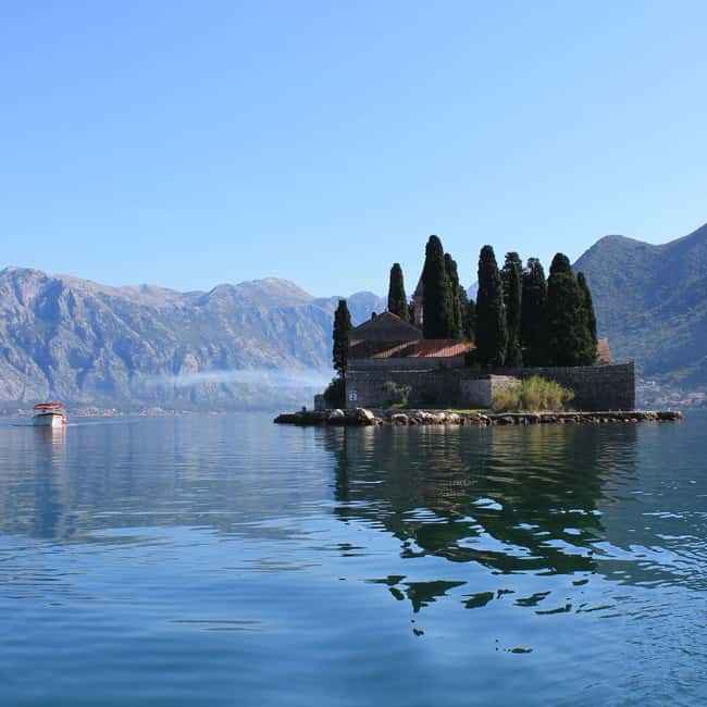 Speed Boat Tour to Perast Old Town & Our Lady of the Rocks - Speedboat Time on Boka Bay: Why This Format Works