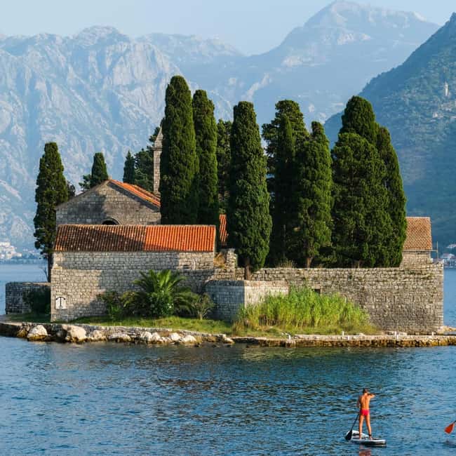 Speed Boat Tour to Perast Old Town & Our Lady of the Rocks - Meeting at Hotel Tianis and Getting on the Boat Fast