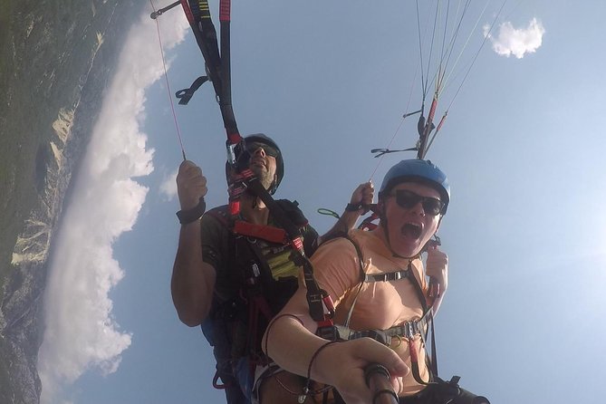 Tandem paragliding in Budva /All-inclusive - Stop 1: Budva Paragliding Montenegro, where you settle in