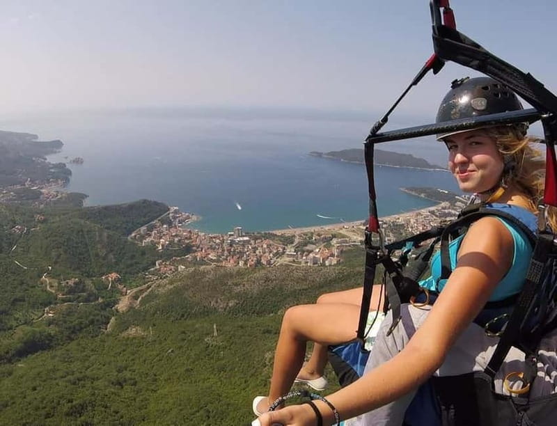Tandem Paragliding in Budva with Expert Pilots/All-inclusive - Landing near Budva City Beach and the GoPro memory