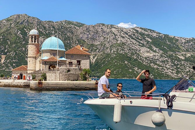 The Grand Boka Tour:Blue Cave, Lady of the Rocks & Submarine Base - Meeting point and timing: how to avoid the usual day-trip stress