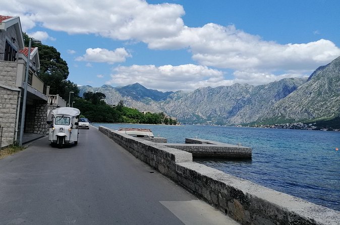 Tuk Tuk Montenegro: Magnificent Boka Bay - Kavac above Kotor: the final Boka Bay sweep