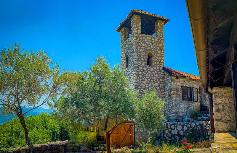 Virpazar: Skadar Lake PRIVATE Boat Tour to KOM MONASTERY - The quick stops that matter: Fort Lesendro and Kamenik